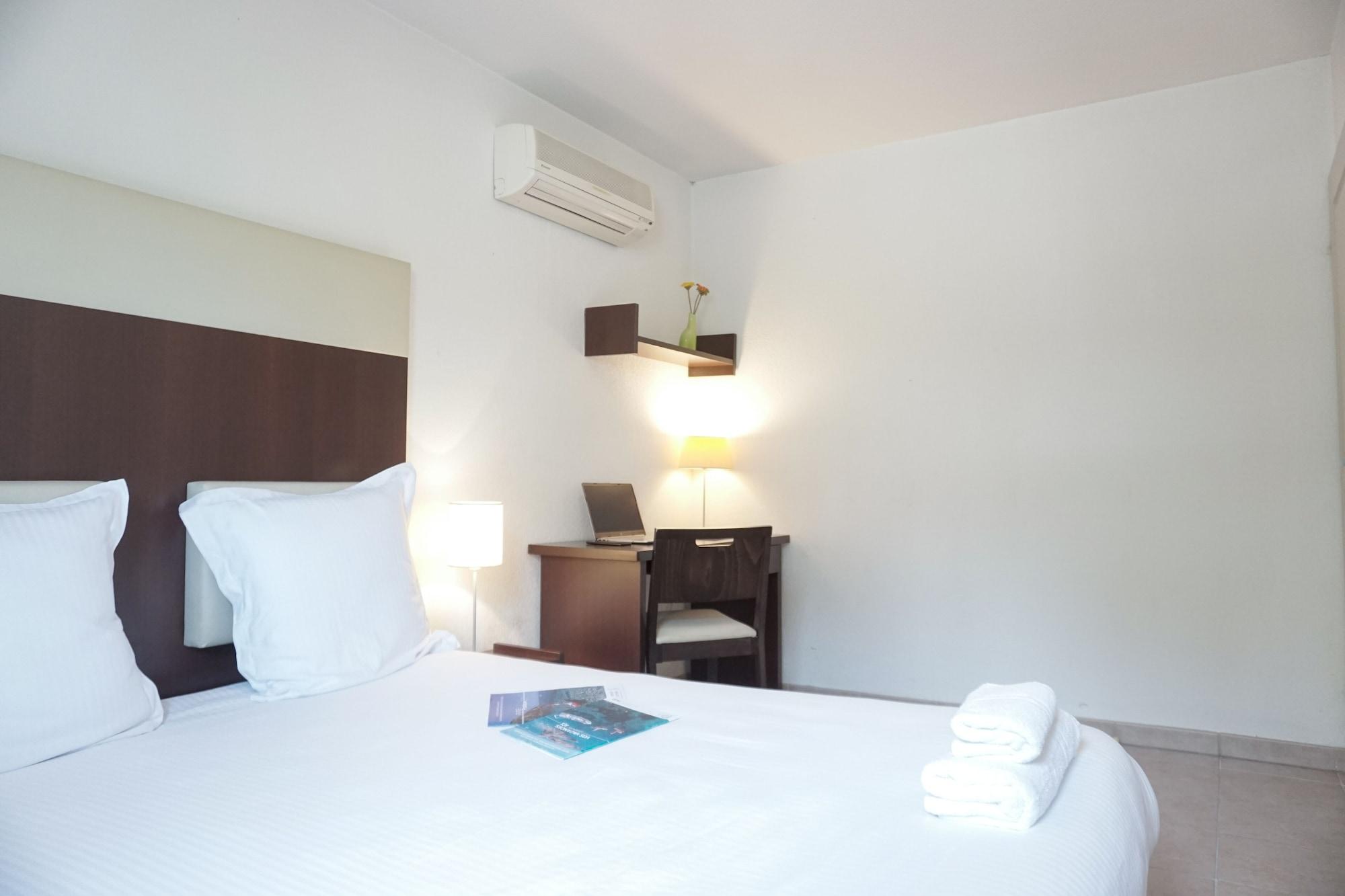 Comfort Aparthotel Six-Fours Six-Fours-les-Plages Exterior photo
